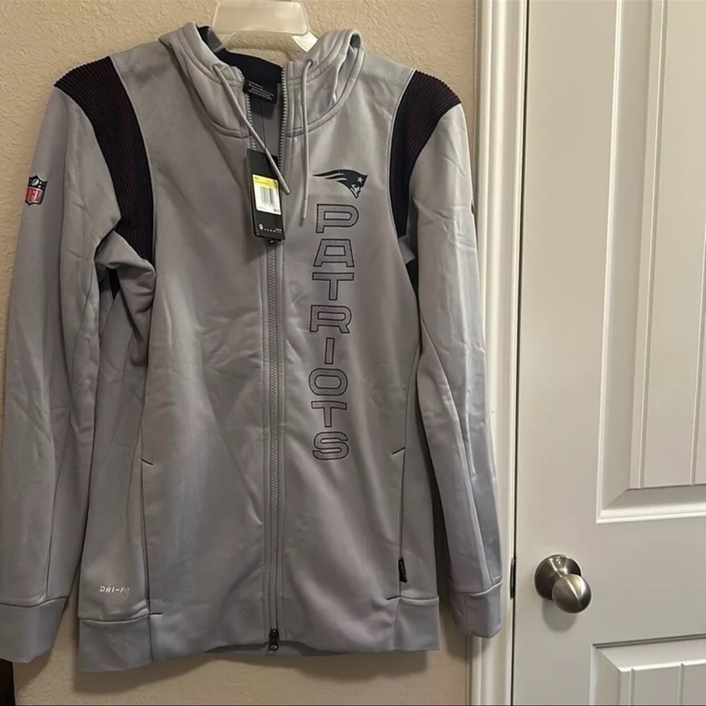 Nike NFL New England Patriots Mens Logo Therma-fit Full Zip Hoodie Sz S